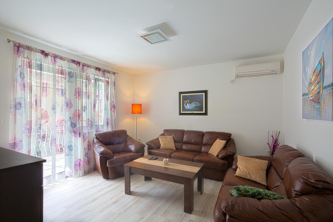 Apartman Aleksandra Будва Экстерьер фото